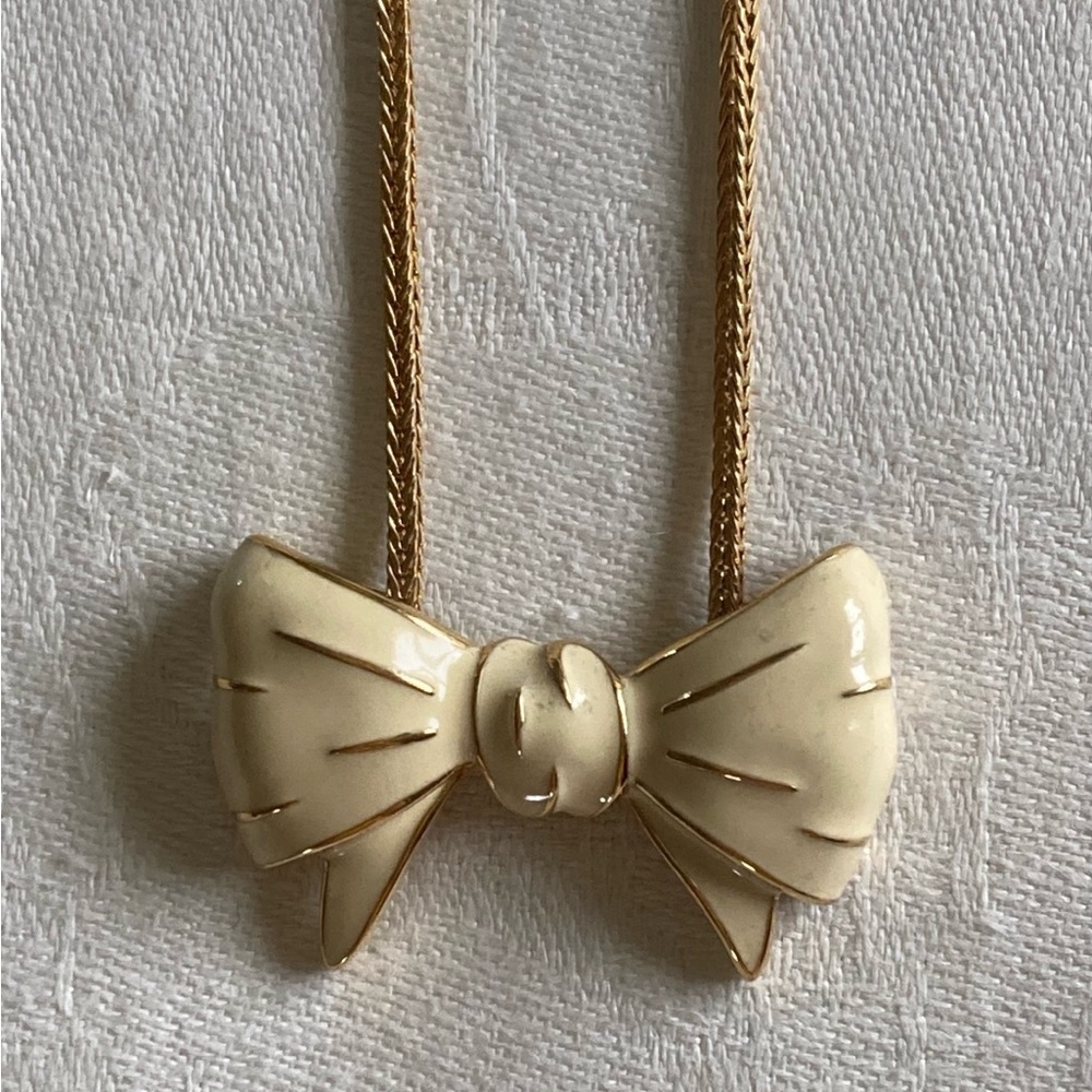 Vintage Monet Bow Pendant Necklace